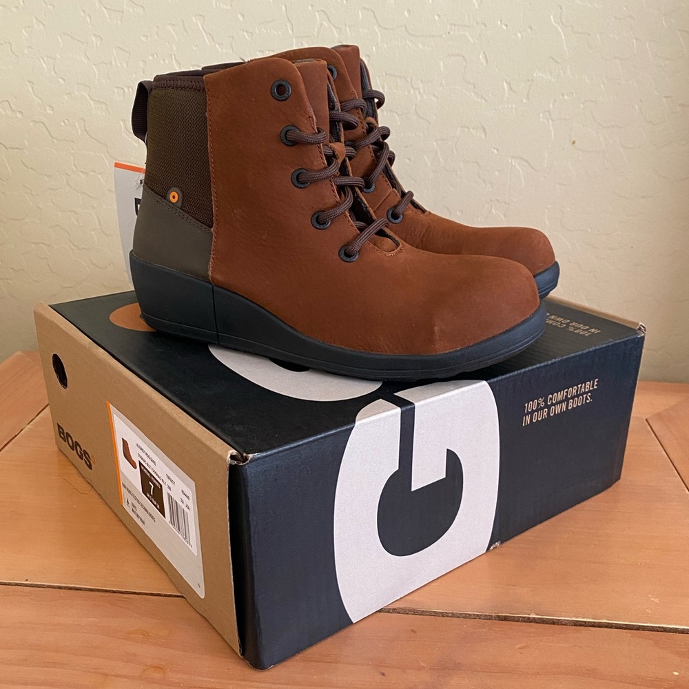 BOGS Wedge Safety Shoes